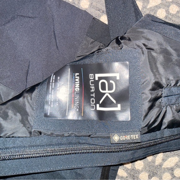 Burton Kimmy AK GoreTex Black Bibs-Women’s Small - Picture 11 of 16